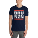 -BRUNZN- Kurzarm-Unisex-T-Shirt